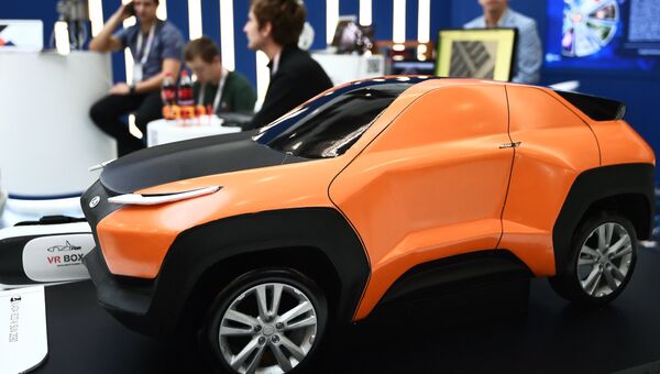 Концепт-модель автомобиля Лада-2050, демонстрируемая на выставке в рамках международного форума Открытые Инновации- 2017 в Москве. 16 октября 2017 Концепт-модель автомобиля Лада-2050, демонстрируемая на выставке в рамках международного форума Открытые Инновации- 2017 в Москве. 16 октября 2017