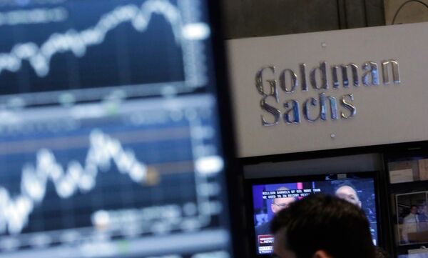 Вывеска одного из крупнейших в мире инвестиционных банков Goldman Sachs, США Вывеска одного из крупнейших в мире инвестиционных банков Goldman Sachs, США