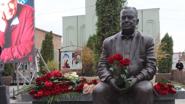Памятник Эльдару Рязанову в Самаре Памятник Эльдару Рязанову в Самаре