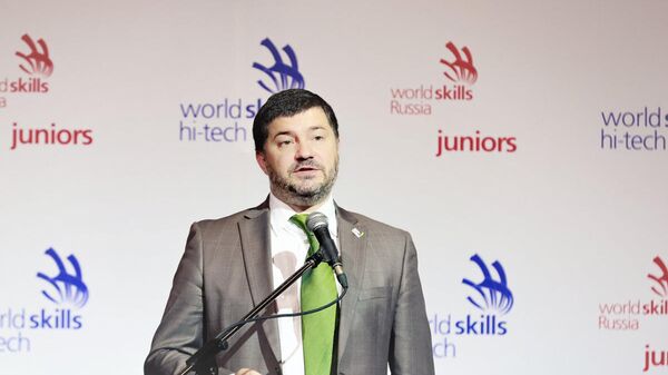Генеральный директор Союза Молодые профессионалы (WorldSkills Russia) Роберт Уразов Генеральный директор Союза Молодые профессионалы (WorldSkills Russia) Роберт Уразов
