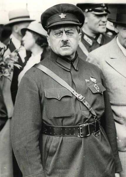 Уншлихт Иосиф Станиславович (1879-1938) Уншлихт Иосиф Станиславович (1879-1938)
