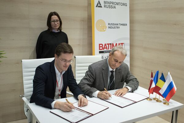 Подписание контракта между компанией СТОД (Россия) и Wennerth Wood Trading ApS (Дания) Подписание контракта между компанией СТОД (Россия) и Wennerth Wood Trading ApS (Дания)