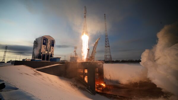 Старт ракеты-носителя Союз-2.1б с космическим аппаратом Метеор № 2-1 с космодрома Восточный. 28 ноября 2017 года Старт ракеты-носителя Союз-2.1б с космическим аппаратом Метеор № 2-1 с космодрома Восточный. 28 ноября 2017 года