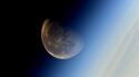 Фотография Луны сделанная космонавтом Роскосмоса Сергеем Рязанским с борта МКС 