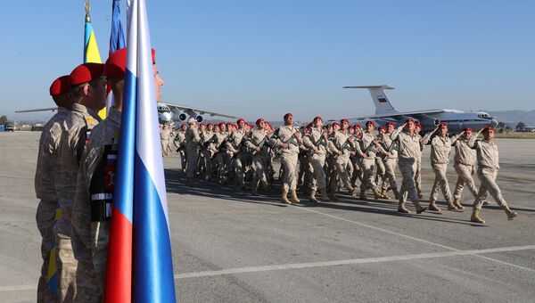 Российские военнослужащие на авиабазе Хмеймим в Сирии. 11 декабря 2017 Российские военнослужащие на авиабазе Хмеймим в Сирии. 11 декабря 2017