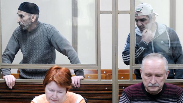 Магомед Маздаев и Рамзан Белялов во время заседания Северо-Кавказского окружного военного суда в Ростове-на-Дону. Архивное фото Магомед Маздаев и Рамзан Белялов во время заседания Северо-Кавказского окружного военного суда в Ростове-на-Дону. Архивное фото