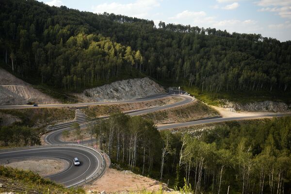Автомобильная дорога, ведущая в туристический кластер Белокуриха-2 в Алтайском крае Автомобильная дорога, ведущая в туристический кластер Белокуриха-2 в Алтайском крае