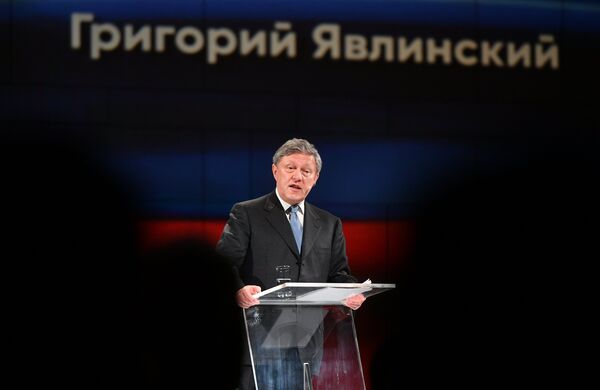 Григорий Явлинский во время съезда партии Яблоко. 22 декабря 2017 Григорий Явлинский во время съезда партии Яблоко. 22 декабря 2017