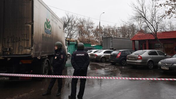 Ситуация на Иловайской улице в Москве, где неизвестный открыл стрельбу. 27 декабря 2017 Ситуация на Иловайской улице в Москве, где неизвестный открыл стрельбу. 27 декабря 2017