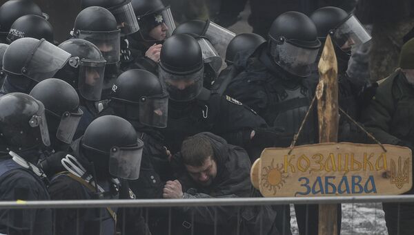 Cтолкновение между митингующими и полицией у здания Верховной рады Украины, Киев. 16 января 2018 Cтолкновение между митингующими и полицией у здания Верховной рады Украины, Киев. 16 января 2018