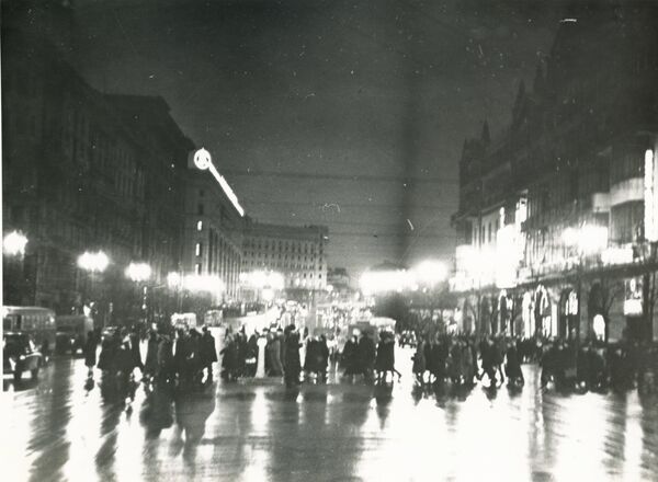 Проспект Карла Маркса (сейчас Охотный ряд) 1970-е годы Проспект Карла Маркса (сейчас Охотный ряд) 1970-е годы