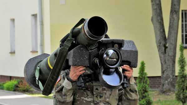 Американский переносной противотанковый ракетный комплекс (ПТРК) Javelin Американский переносной противотанковый ракетный комплекс (ПТРК) Javelin