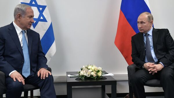 Владимир Путин и премьер-министр Государства Израиль Биньямин Нетаньяху во время встречи. Архивное фото Владимир Путин и премьер-министр Государства Израиль Биньямин Нетаньяху во время встречи. Архивное фото