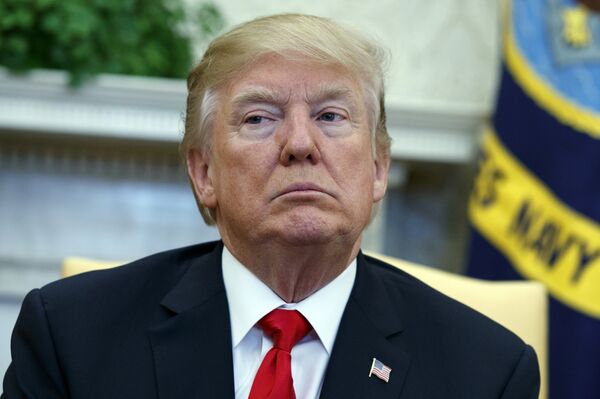 Президент США Дональд Трамп распорядился опубликовать cекретную записки о роли ФБР. 2 февраля 2018 Президент США Дональд Трамп распорядился опубликовать cекретную записки о роли ФБР. 2 февраля 2018