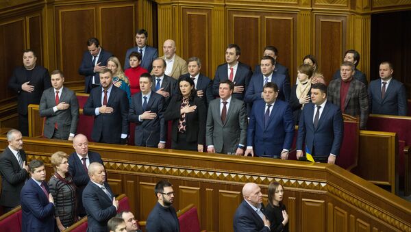 Министры в правительственной ложе парламента во время заседания Верховной рады Украины в Киеве Министры в правительственной ложе парламента во время заседания Верховной рады Украины в Киеве