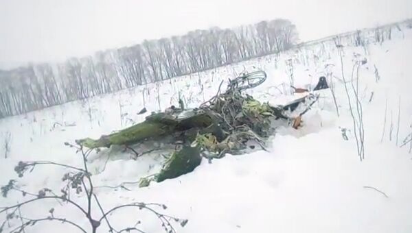 Обломки на месте крушения самолета Ан-148 авиакомпании Саратовские авиалинии в Московской области. 11 февраля 2018 Обломки на месте крушения самолета Ан-148 авиакомпании Саратовские авиалинии в Московской области. 11 февраля 2018