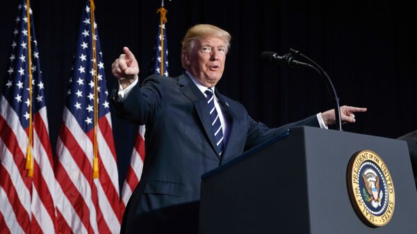 Дональд Трамп во время Национального молитвенного завтрака в Вашингтоне. 8 февраля 2018 Дональд Трамп во время Национального молитвенного завтрака в Вашингтоне. 8 февраля 2018