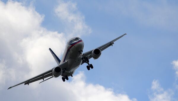 Ближнемагистральный пассажирский самолет Sukhoi Superjet 100 Ближнемагистральный пассажирский самолет Sukhoi Superjet 100