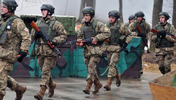Украинские военнослужащие. Архивное фото