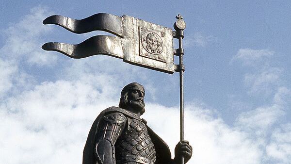 Невский — достойный герой для памятника на Лубянке, заявили в РПЦ