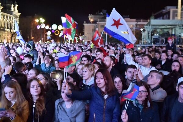 Концерт-митинг, приуроченный к четвертой годовщине воссоединения Крыма с Россией в Краснодаре Концерт-митинг, приуроченный к четвертой годовщине воссоединения Крыма с Россией в Краснодаре