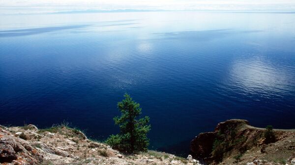 Вид на озеро Байкал