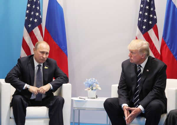 Владимир Путин и Дональд Трамп Владимир Путин и Дональд Трамп