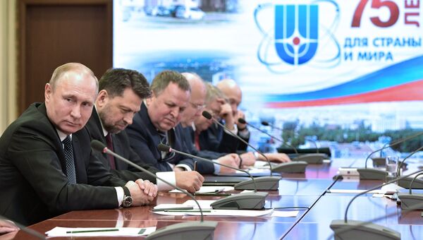 Президент РФ Владимир Путин на заседании президиума РАН и учёного совета НИЦ Курчатовский институт. 10 апреля 2018 Президент РФ Владимир Путин на заседании президиума РАН и учёного совета НИЦ Курчатовский институт. 10 апреля 2018