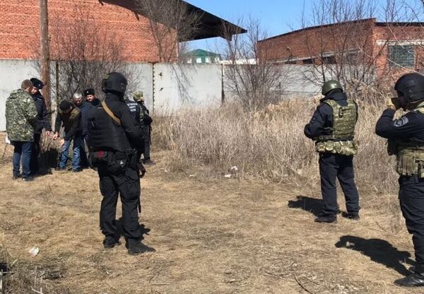 Следственные действия на месте убийства 12-летней девочки в Саратовской области. 12 апреля 2018 Следственные действия на месте убийства 12-летней девочки в Саратовской области. 12 апреля 2018