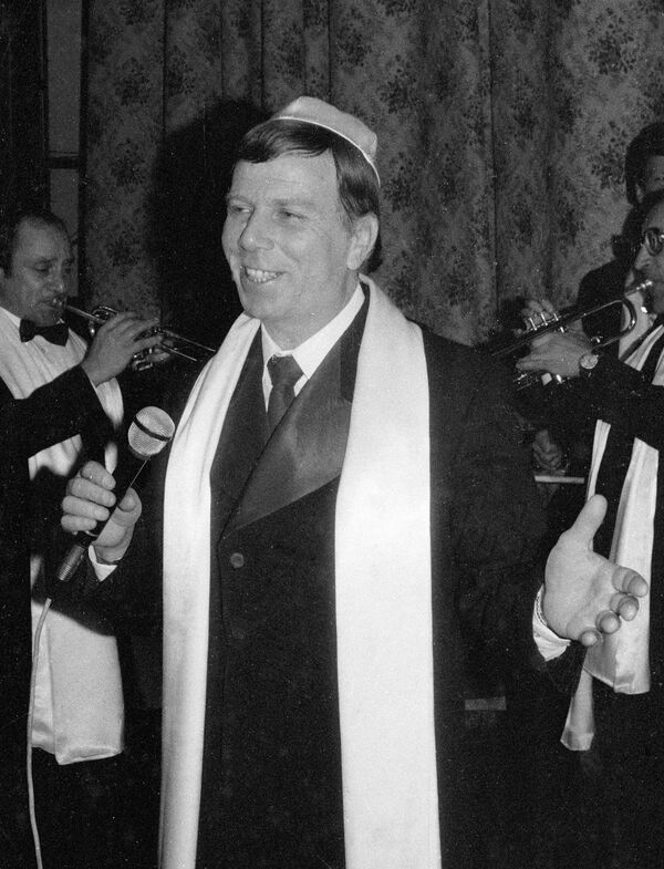 Певец Вадим Мулерман Певец Вадим Мулерман