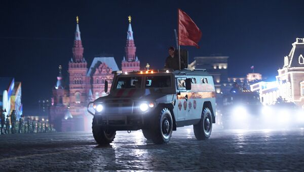 Бронеавтомобиль Патруль на репетиции военного парада на Красной площади, посвященного 73-й годовщине Победы в Великой Отечественной войне Бронеавтомобиль Патруль на репетиции военного парада на Красной площади, посвященного 73-й годовщине Победы в Великой Отечественной войне
