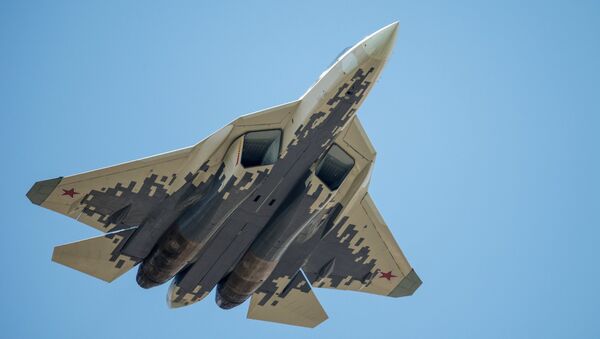 Многофункциональный истребитель Су-57. Архивное фото Многофункциональный истребитель Су-57. Архивное фото