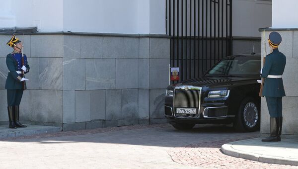 Автомобиль Aurus кортежа президента РФ Автомобиль Aurus кортежа президента РФ