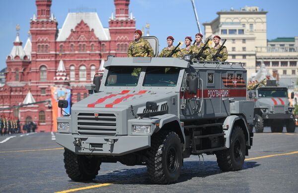 Бронеавтомобиль Патруль на военном параде, посвященном 73-й годовщине Победы в ВОВ Бронеавтомобиль Патруль на военном параде, посвященном 73-й годовщине Победы в ВОВ