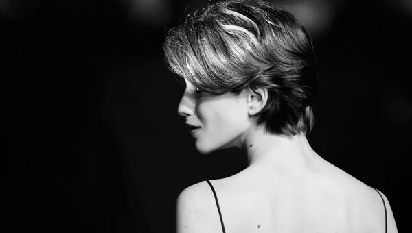 Актриса Анна Чиповская на красной дорожке перед премьерой фильма Лето режиссёра Кирилла Серебренникова в рамках 71-го Каннского международного кинофестиваля Актриса Анна Чиповская на красной дорожке перед премьерой фильма Лето режиссёра Кирилла Серебренникова в рамках 71-го Каннского международного кинофестиваля