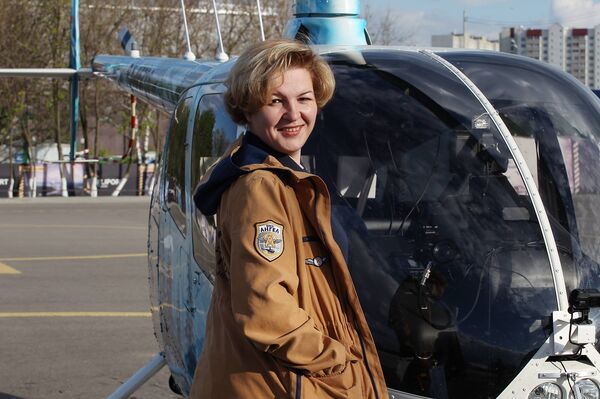 Елена Горячева, координатор и оперативный дежурный вертолетного поисково-спасательного отряда Ангел Елена Горячева, координатор и оперативный дежурный вертолетного поисково-спасательного отряда Ангел
