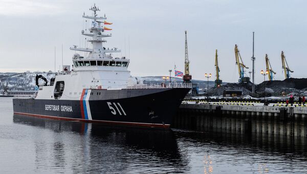 Пограничный сторожевой корабль 1-го ранга Полярная звезда береговой охраны Пограничной службы ФСБ России в порту Мурманска Пограничный сторожевой корабль 1-го ранга Полярная звезда береговой охраны Пограничной службы ФСБ России в порту Мурманска