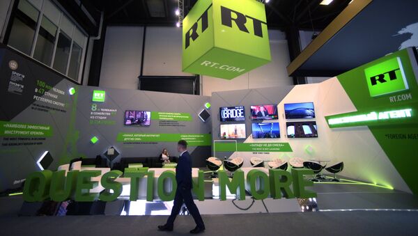 Стенд телеканала RT на Петербургском международном экономическом форуме. 26 мая 2018 Стенд телеканала RT на Петербургском международном экономическом форуме. 26 мая 2018