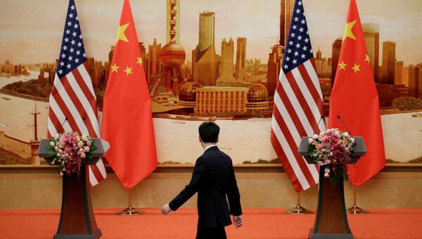 Флаги Китая и США в Пекине Флаги Китая и США в Пекине
