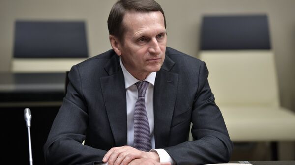 Директор Службы внешней разведки Сергей Нарышкин перед началом совещания президента РФ Владимира Путина с постоянными членами Совета безопасности РФ Директор Службы внешней разведки Сергей Нарышкин перед началом совещания президента РФ Владимира Путина с постоянными членами Совета безопасности РФ
