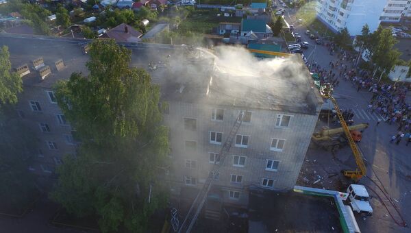 Ликвидация последствий взрыва газа в жилом доме в городе Заинск, Татарстан. 22 июня 2018 Ликвидация последствий взрыва газа в жилом доме в городе Заинск, Татарстан. 22 июня 2018