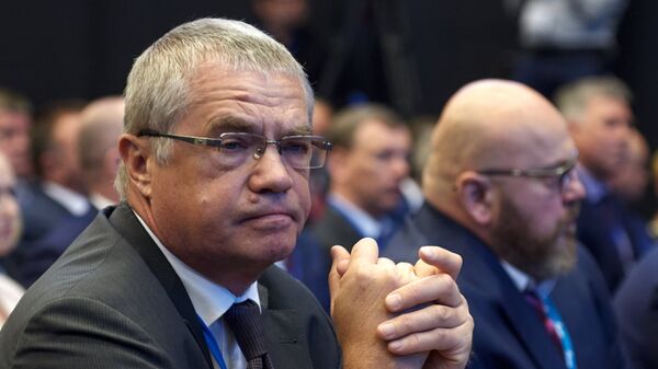 Заместитель председателя правления ПАО Газпром Александр Медведев на собрании акционеров ПАО Газпром в Санкт-Петербурге. 29 июня 2018 Заместитель председателя правления ПАО Газпром Александр Медведев на собрании акционеров ПАО Газпром в Санкт-Петербурге. 29 июня 2018