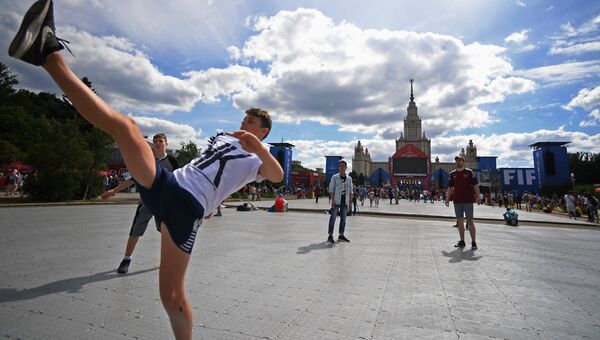 Просмотр матча ЧМ-2018 по футболу между сборными Уругвая и России Просмотр матча ЧМ-2018 по футболу между сборными Уругвая и России