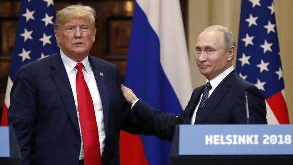 Президент РФ Владимир Путин и президент США Дональд Трамп на совместной пресс-конференции по итогам встречи в Хельсинки. 16 июля 2018 Президент РФ Владимир Путин и президент США Дональд Трамп на совместной пресс-конференции по итогам встречи в Хельсинки. 16 июля 2018