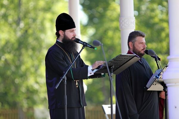 Архимандрит Никодимос (Каварнос) из Греции Архимандрит Никодимос (Каварнос) из Греции
