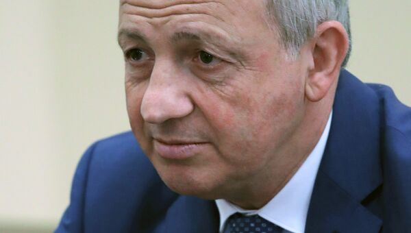 Глава Республики Северная Осетия - Алания Вячеслав Битаров во время встречи с президентом РФ Владимиром Путиным. 9 августа 2018 Глава Республики Северная Осетия - Алания Вячеслав Битаров во время встречи с президентом РФ Владимиром Путиным. 9 августа 2018