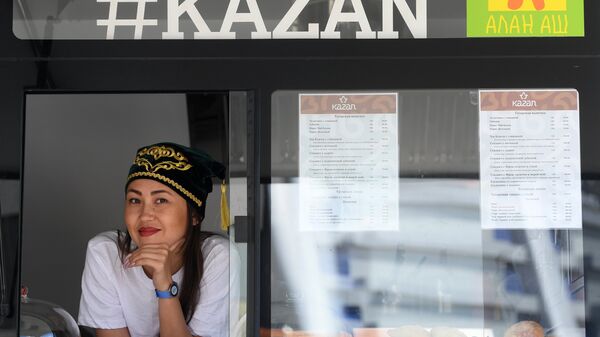 Участница фестиваля Гастрономическая карта России в Казани Участница фестиваля Гастрономическая карта России в Казани