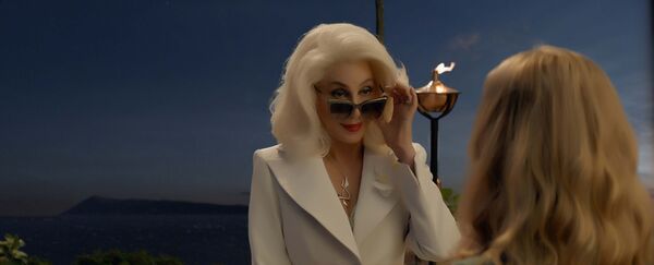 Кадр из фильма Mamma Mia! 2 Кадр из фильма Mamma Mia! 2