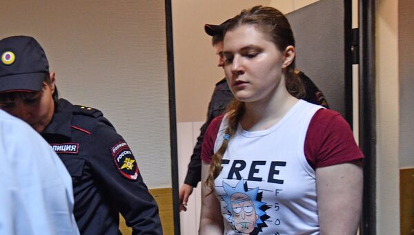 Анна Павликова в Дорогомиловском суде Москвы Анна Павликова в Дорогомиловском суде Москвы