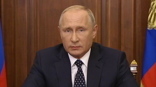 Путин: женщины должны выходить на пенсию в 60 лет, мужчины - в 65 Путин: женщины должны выходить на пенсию в 60 лет, мужчины - в 65